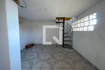 Casa para alugar com 3 quartos, 220m² em Jardim Esmeralda, São Paulo