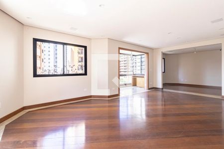 Sala de apartamento para alugar com 3 quartos, 200m² em Vila Uberabinha, São Paulo