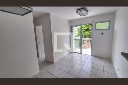 Sala de apartamento para alugar com 2 quartos, 58m² em Irajá, Rio de Janeiro