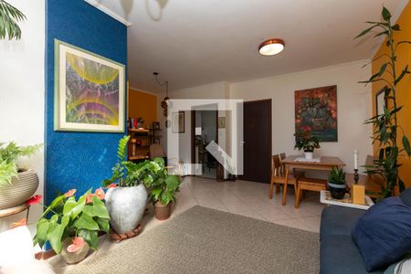 Sala de Estar de apartamento à venda com 3 quartos, 120m² em Cambuí, Campinas