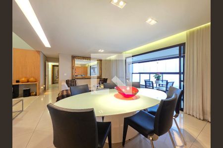 Sala  de apartamento à venda com 4 quartos, 167m² em Vila da Serra, Nova Lima