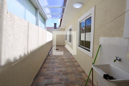 Lavanderia de casa de condomínio para alugar com 3 quartos, 80m² em Quissisana, São José dos Pinhais