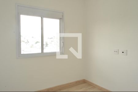 Quarto 2 de apartamento para alugar com 2 quartos, 48m² em Jardim das Flores, Osasco
