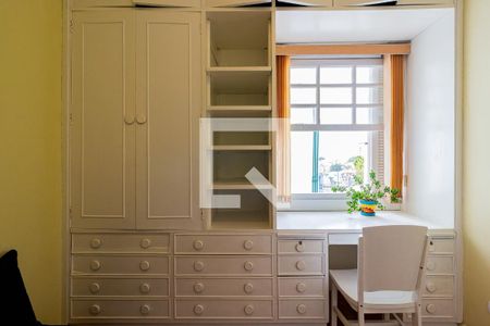 Quarto de kitnet/studio à venda com 12 quartos, 320m² em Cambuci, São Paulo