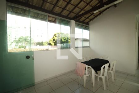 Sala de casa à venda com 8 quartos, 360m² em Nova Suíça, Belo Horizonte