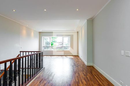 Sala  de casa à venda com 3 quartos, 700m² em Jardim Guedala, São Paulo