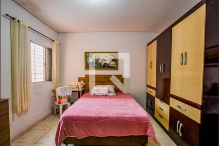 Quarto 2 de casa à venda com 4 quartos, 190m² em Vila Vitória, Santo André