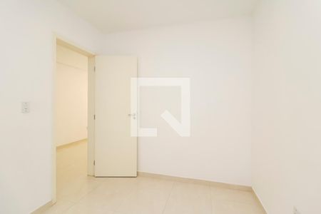 Quarto 1 de apartamento à venda com 2 quartos, 47m² em Vila Carmosina, São Paulo