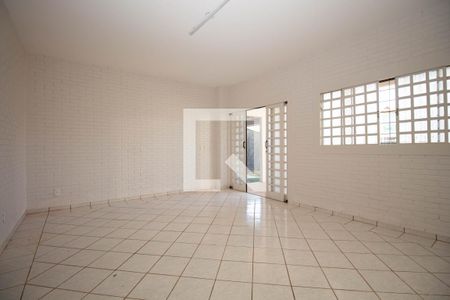Sala 1 de casa de condomínio para alugar com 3 quartos, 350m² em Condomínio Quintas do Sol, Brasília
