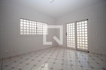 Sala 2 de casa de condomínio para alugar com 3 quartos, 350m² em Condomínio Quintas do Sol, Brasília