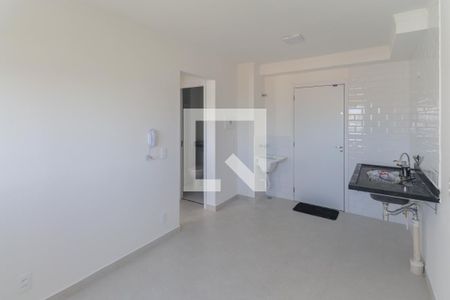 Sala/Cozinha de apartamento para alugar com 2 quartos, 33m² em Parque Novo Mundo, São Paulo