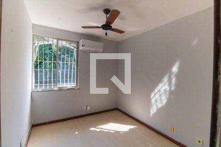 Quarto 1 de apartamento para alugar com 2 quartos, 55m² em Santa Rosa, Niterói