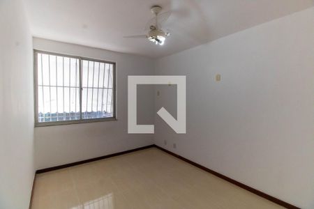 Sala de apartamento para alugar com 2 quartos, 55m² em Santa Rosa, Niterói