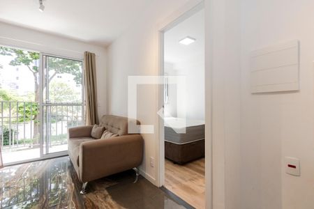 Sala/ Cozinha de apartamento para alugar com 1 quarto, 27m² em Campo Belo, São Paulo