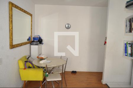 Apartamento à venda com 2 quartos, 40m² em Del Castilho, Rio de Janeiro