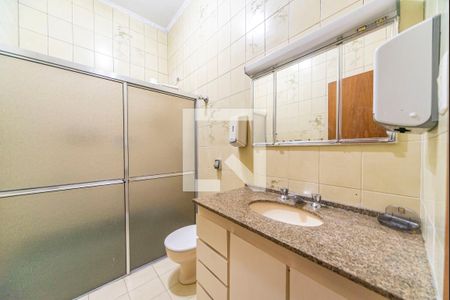 Banheiro  de casa para alugar com 2 quartos, 100m² em Campestre, Santo André