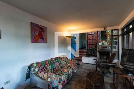 Sala de casa à venda com 7 quartos, 300m² em Vila Ipojuca, São Paulo