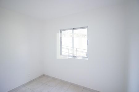 Quarto 1 de apartamento para alugar com 2 quartos, 59m² em Morro do Confisco, Contagem
