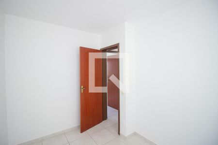 Quarto 2 de apartamento para alugar com 2 quartos, 59m² em Morro do Confisco, Contagem