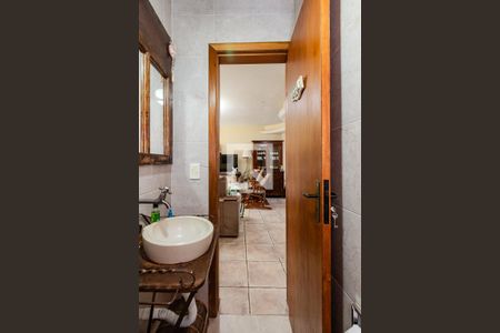 Lavabo de casa de condomínio à venda com 3 quartos, 200m² em Santo Antônio, Porto Alegre