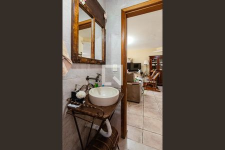 Lavabo de casa de condomínio à venda com 3 quartos, 200m² em Santo Antônio, Porto Alegre