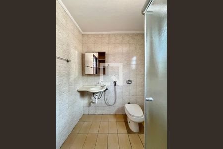 Banheiro de casa à venda com 3 quartos, 130m² em Vila Horacio Tulli, Campinas