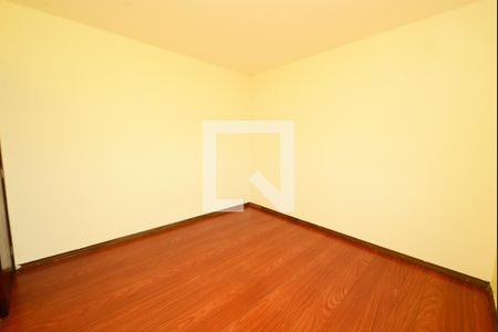 Quarto 1 de casa para alugar com 2 quartos, 100m² em Jardim Riacho das Pedras, Contagem