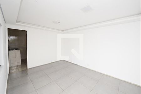 Sala 1 de casa para alugar com 2 quartos, 100m² em Jardim Riacho das Pedras, Contagem
