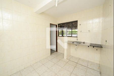Cozinha de casa para alugar com 2 quartos, 100m² em Jardim Riacho das Pedras, Contagem