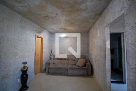 Sala de casa à venda com 2 quartos, 138m² em Ramos, Rio de Janeiro