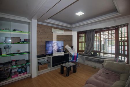 Sala de casa à venda com 4 quartos, 150m² em Ipanema, Porto Alegre