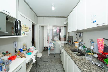 Cozinha de apartamento à venda com 3 quartos, 110m² em São Bento, Belo Horizonte
