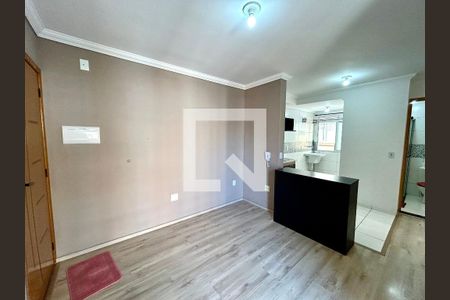 Sala de apartamento para alugar com 2 quartos, 42m² em Vila Nova Bonsucesso, Guarulhos