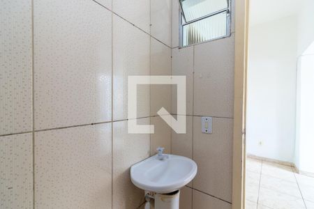 Banheiro de casa para alugar com 1 quarto, 50m² em Vila Francos, São Paulo