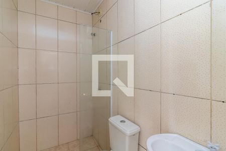 Banheiro de casa para alugar com 1 quarto, 50m² em Vila Francos, São Paulo