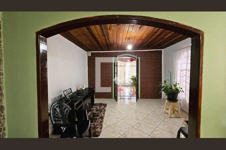 Casa à venda com 3 quartos, 230m² em Jardim Colonial, Jundiaí