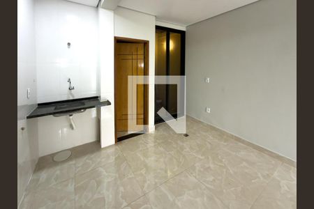 Sala  de kitnet/studio para alugar com 1 quarto, 34m² em Guará, Brasília
