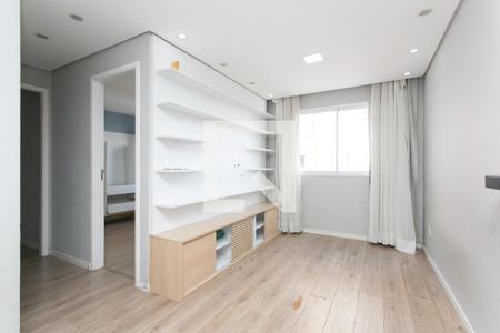 Sala de apartamento para alugar com 2 quartos, 45m² em Vila Carmosina, São Paulo