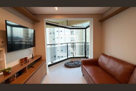 Sala de apartamento à venda com 3 quartos, 80m² em Vila Bertioga, São Paulo