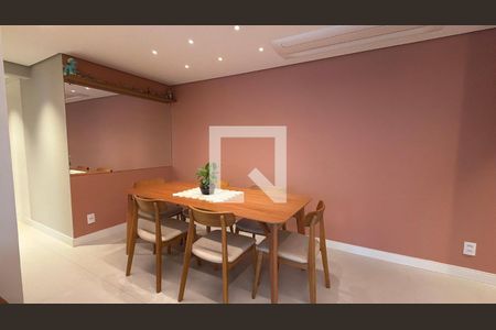 Sala de apartamento à venda com 3 quartos, 80m² em Vila Bertioga, São Paulo