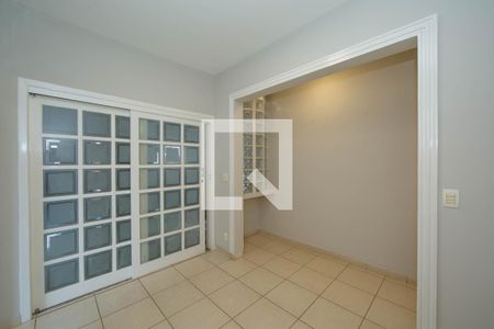SALA de casa para alugar com 4 quartos, 400m² em Belvedere, Belo Horizonte