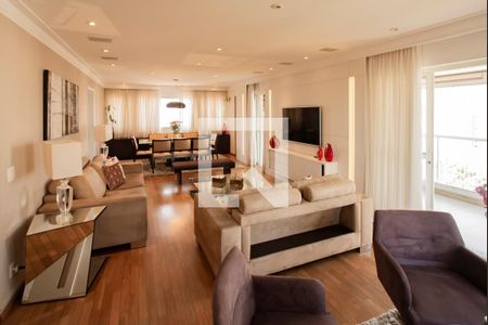 Sala de apartamento para alugar com 4 quartos, 193m² em Mirandópolis, São Paulo