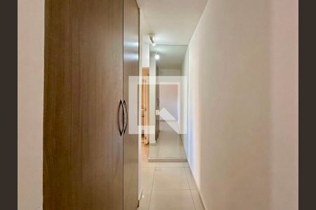 Corredor Quartos de apartamento para alugar com 2 quartos, 55m² em Cidade Monções, São Paulo