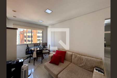 Sala  de apartamento para alugar com 2 quartos, 55m² em Cidade Monções, São Paulo