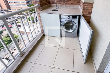 Varanda / Área de Serviço de apartamento à venda com 2 quartos, 57m² em Bela Vista, São Paulo