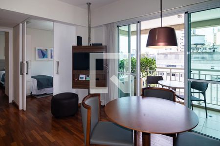Sala Cozinha de apartamento para alugar com 2 quartos, 57m² em Bela Vista, São Paulo