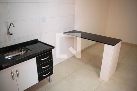 Sala/Cozinha de casa para alugar com 1 quarto, 36m² em Vila Carrão, São Paulo