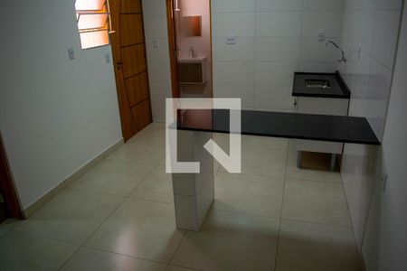 Sala/Cozinha de casa para alugar com 1 quarto, 36m² em Vila Carrão, São Paulo