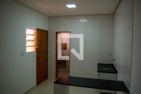 Sala/Cozinha de casa para alugar com 1 quarto, 36m² em Vila Carrão, São Paulo