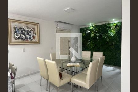 Sala de casa de condomínio à venda com 3 quartos, 480m² em Recreio dos Bandeirantes, Rio de Janeiro